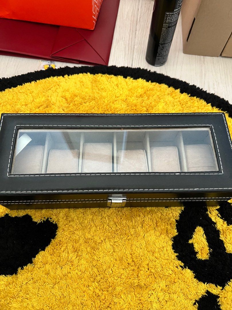 Watch box hotsell 6 slot