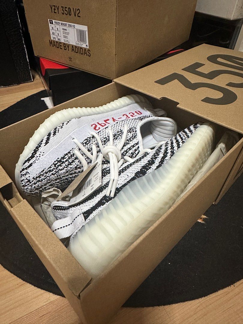 Yeezy boost 35 v2 zebra box hot sale