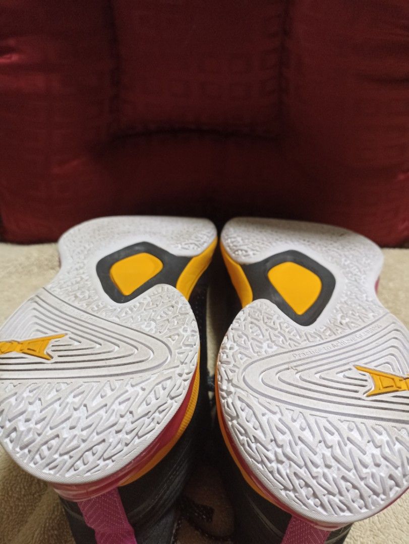 xtep basketball shoes