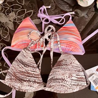 專櫃正貨 Voda swim 買一送一。 兩件組bikini 摩登經典動物紋 繞頸綁帶式  美胸神器 UP UP 14k gold plated金屬環  魔術美胸比基尼 上身   贈送voda粉紫彩虹漸層夕陽比基尼