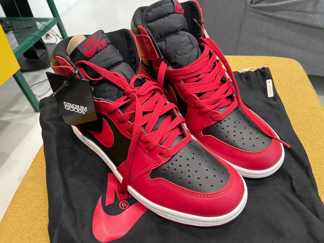 Jordan 1 shop bred red laces