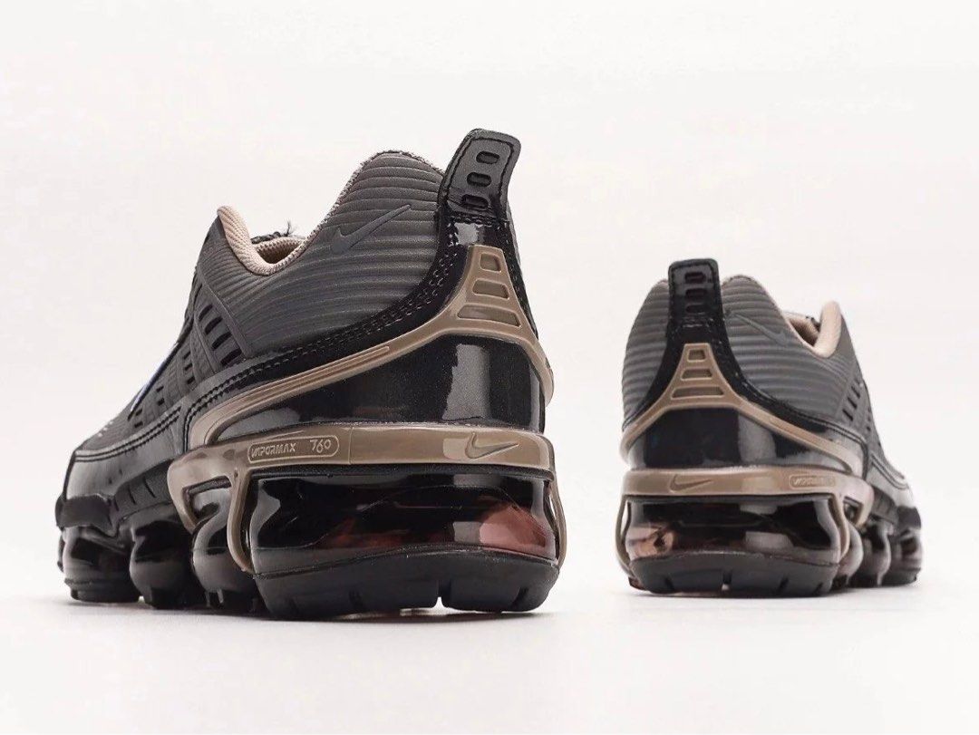 grey air vapormax 360 sneakers