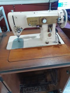 Antique (SINGER) sewing machine P10k