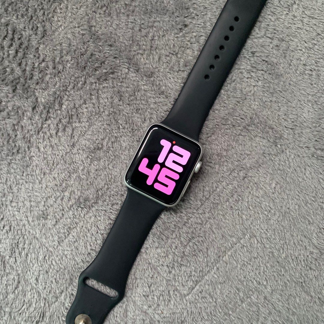Apple Watch Series 3 42mm RUSH SALE Women s Fashion Watches