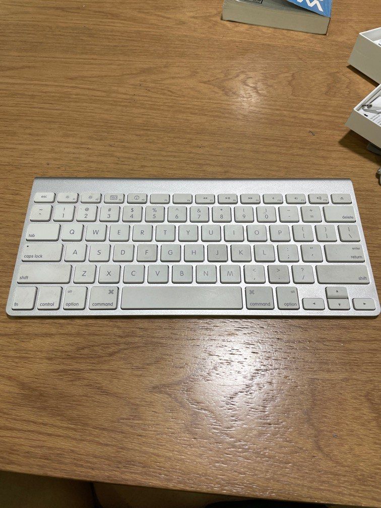 Apple Wireless Keyboard, Computers & Tech, Parts & Accessories ...