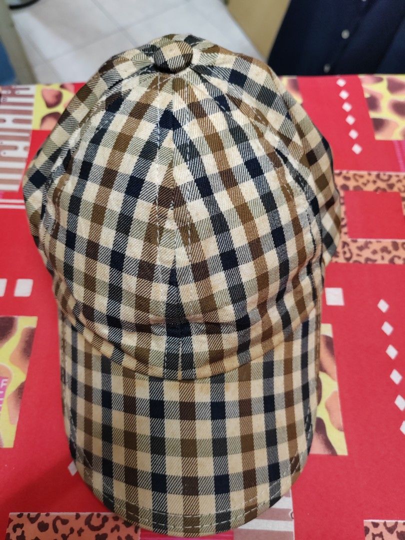 Red aquascutum cap 2025