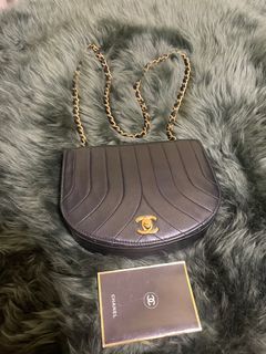 Chanel 23P Small Half Moon Hobo Bag In Lilac Pink With Gold