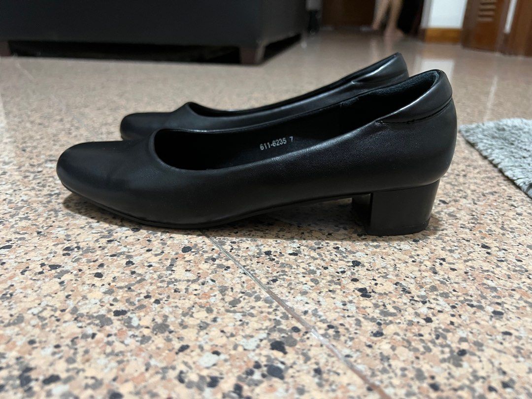 bata black office shoes