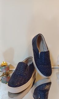 💜💕Bottega Veneta Blue Intrecciato Slip On Sneakers