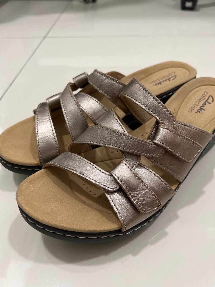 BRAND NEW Original CLARKS casual sandals Women s Fashion