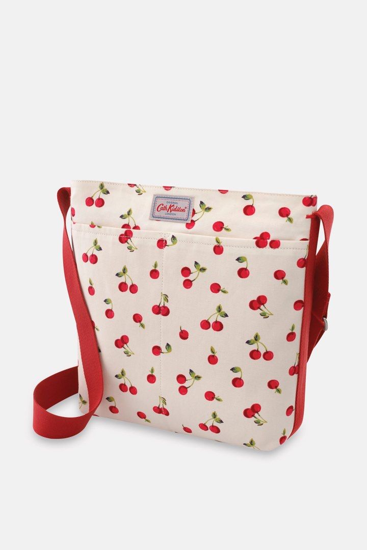 Cath kidston zipped discount messenger bag