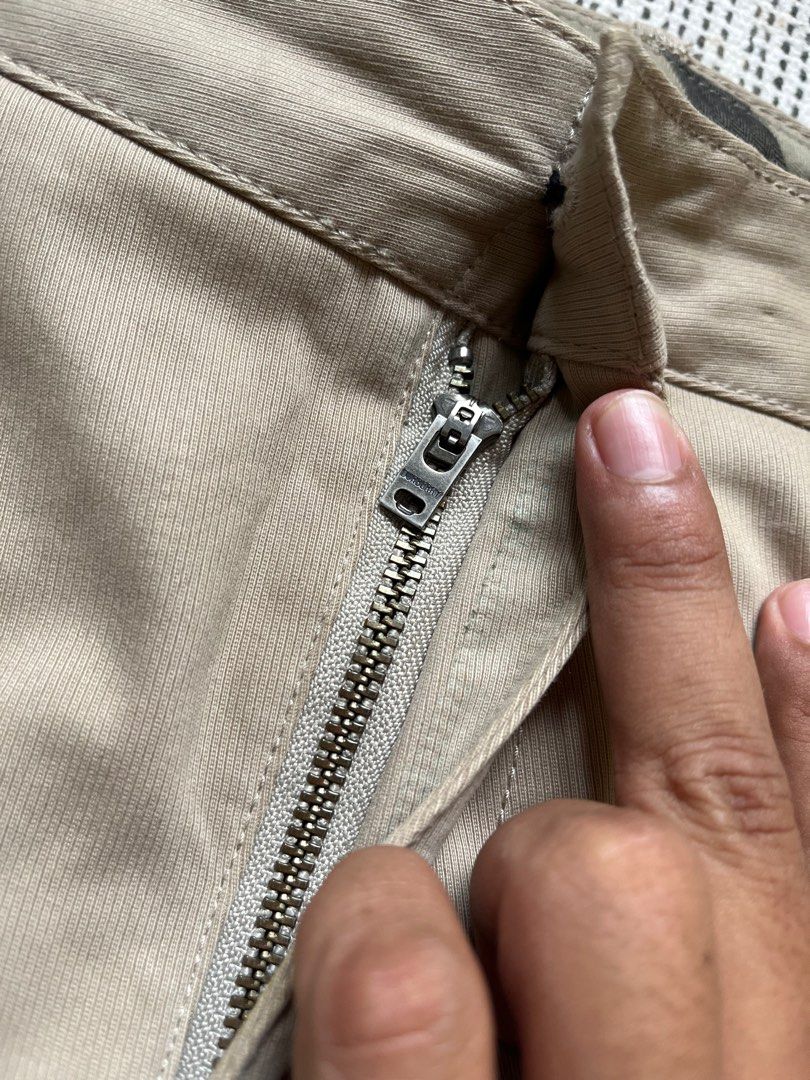 Burberry pants Men s Fashion Bottoms Trousers on Carousell