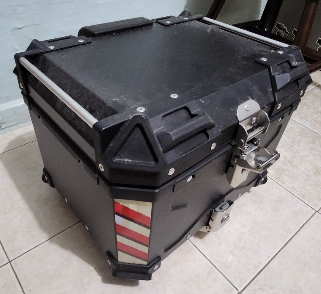 Cb400 box and rack, Motorcycles, Motorcycle Accessories on Carousell