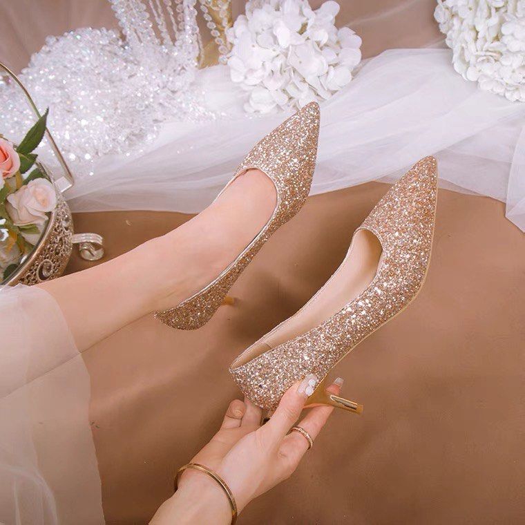 High heels champagne shop