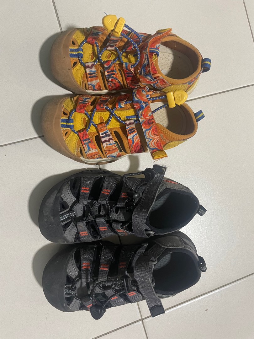 Keens cheap kids sandals