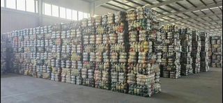 China's trusted second-hand clothing supplier, PANDACU, exporting affordable and trendy clothing bales to Africa and Southeast Asia.