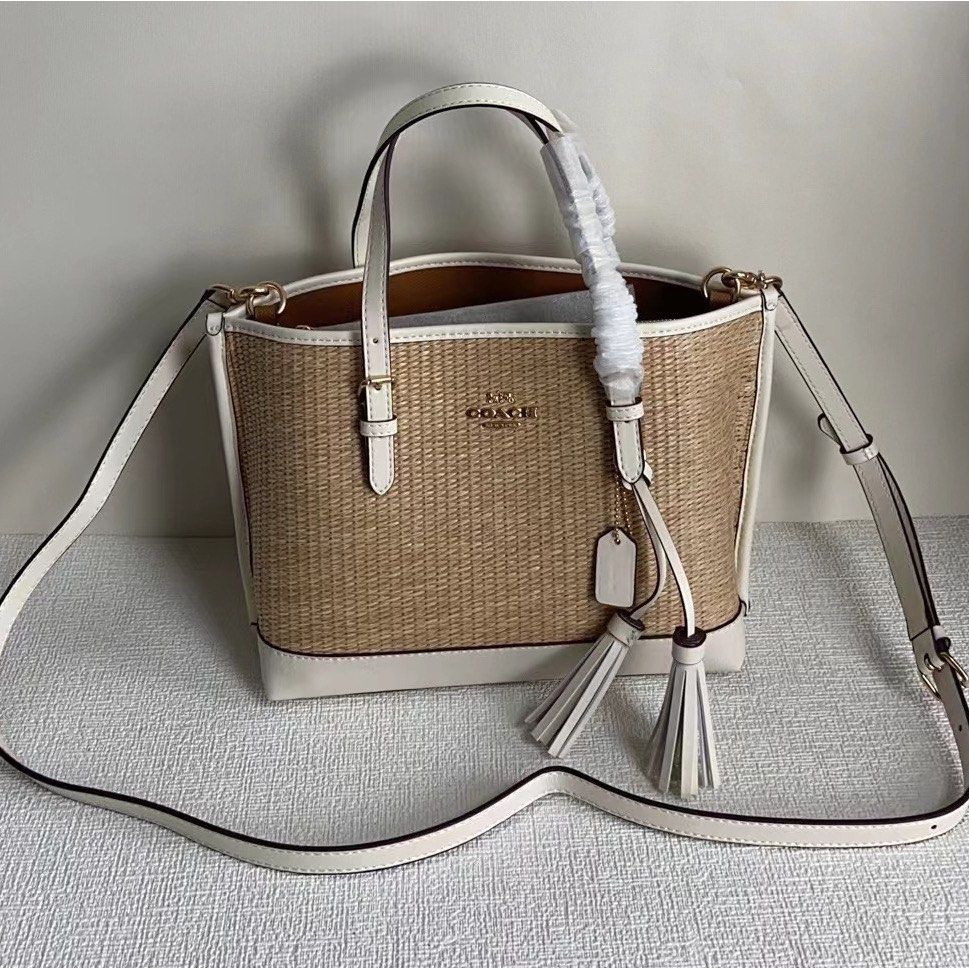 Coach MOLLIE woven 25 (Category: Luxury Bags & Wallets) located in Las Pinas. Submitted by yhn_boutique (Listing ID 1236031213, Image 1). Description: Actual pic posted 📌Cash on delivery via lalamove/grab 📌J&T pay today ship today 📌complete inclusions pls: visit my page & carousell acct for peace of mind TY! 🛍️ DISCLAIMER: not affiliated or endorsed with any of the brands featured on this page. All copyrights and trademarks belong to the orig