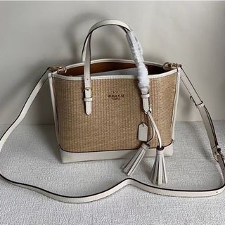 (Category: ) located in . Submitted by yhn_boutique (Listing ID 1236031213, Image 1). Description: .