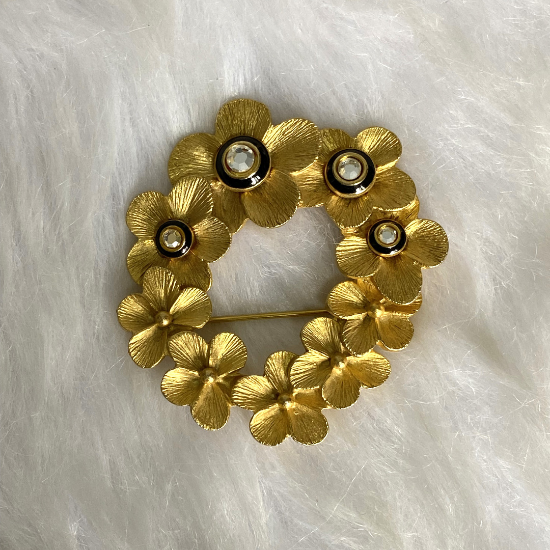 Craft Vintage Gold Crystal Brooch on Carousell