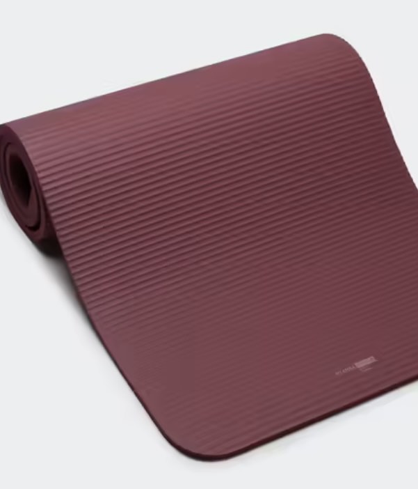 Decathlon pilates mat 15mm thick , Sports Equipment, Exercise