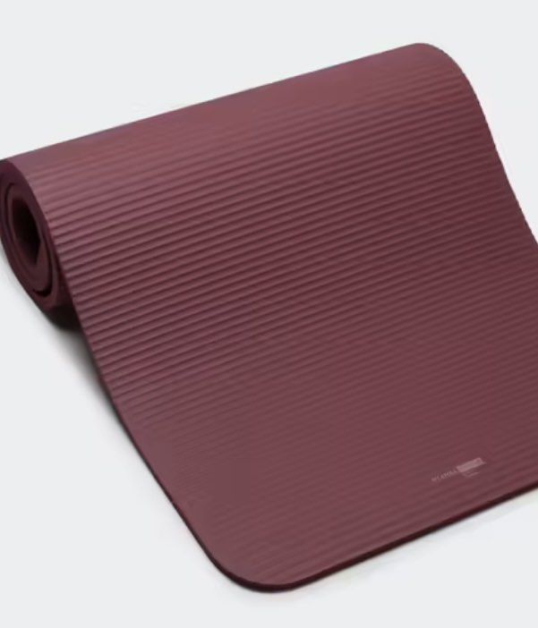 Decathlon pilates mat 15mm thick , Sports Equipment, Exercise