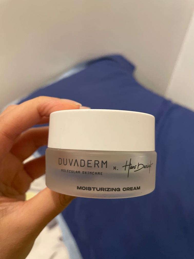 Duvaderm moisturizing cream, Kesehatan & Kecantikan, Kulit, Sabun & Tubuh  di Carousell