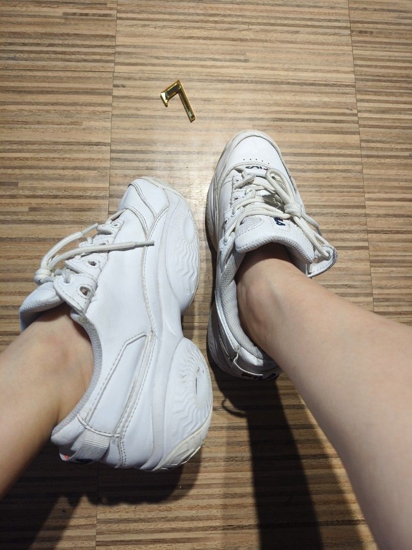 Fila white discount bulky shoes