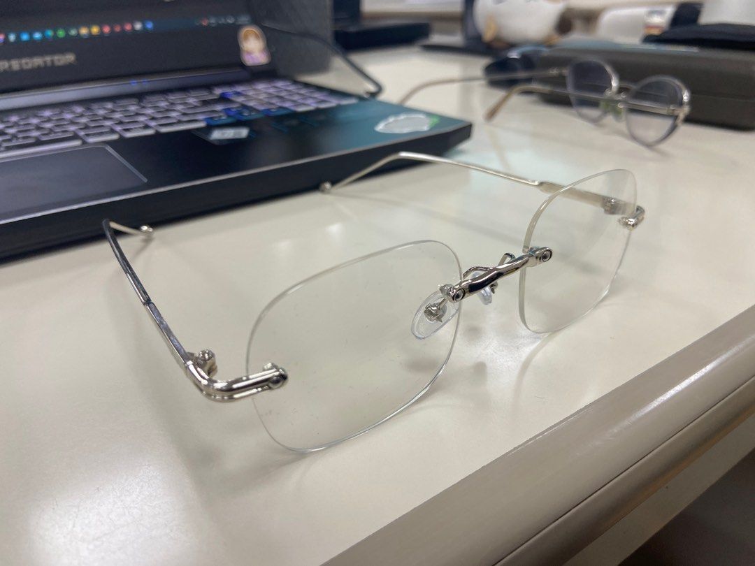 Frameless Reading Eyeglass, Women's Fashion, Watches & Accessories