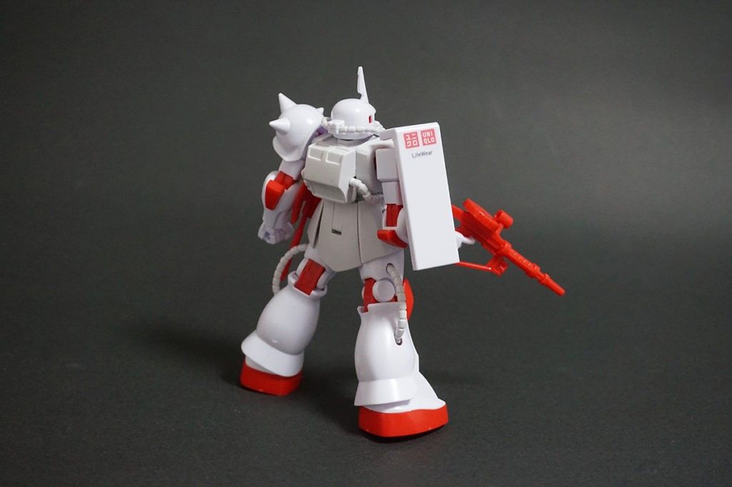 Gundam X Uniqlo collection Model kit Gunpla ms06s Zaku II Uniqlo color