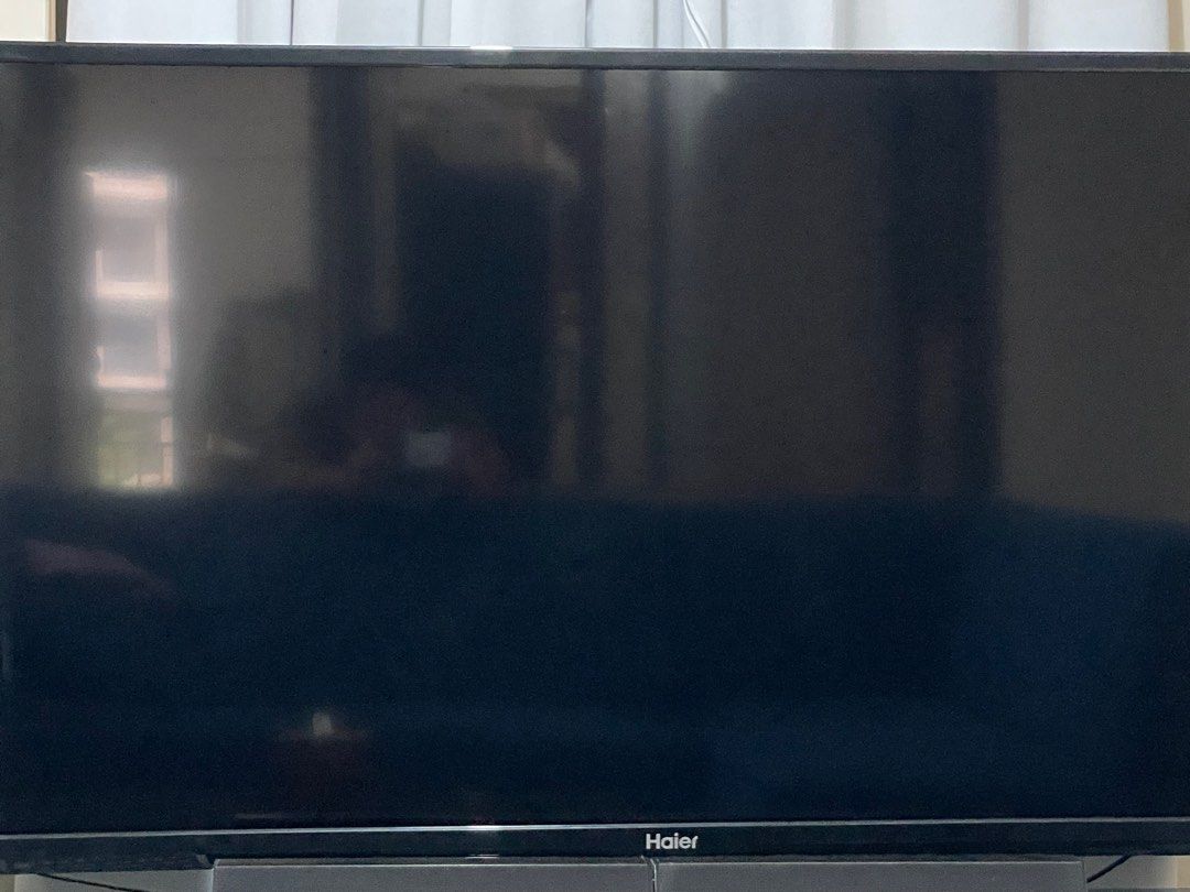 Haier TV (Category: TV) located in Manila. Submitted by jules_gae (Listing ID 1235994575, Image 1). Description: Negotiable. 58 inches..