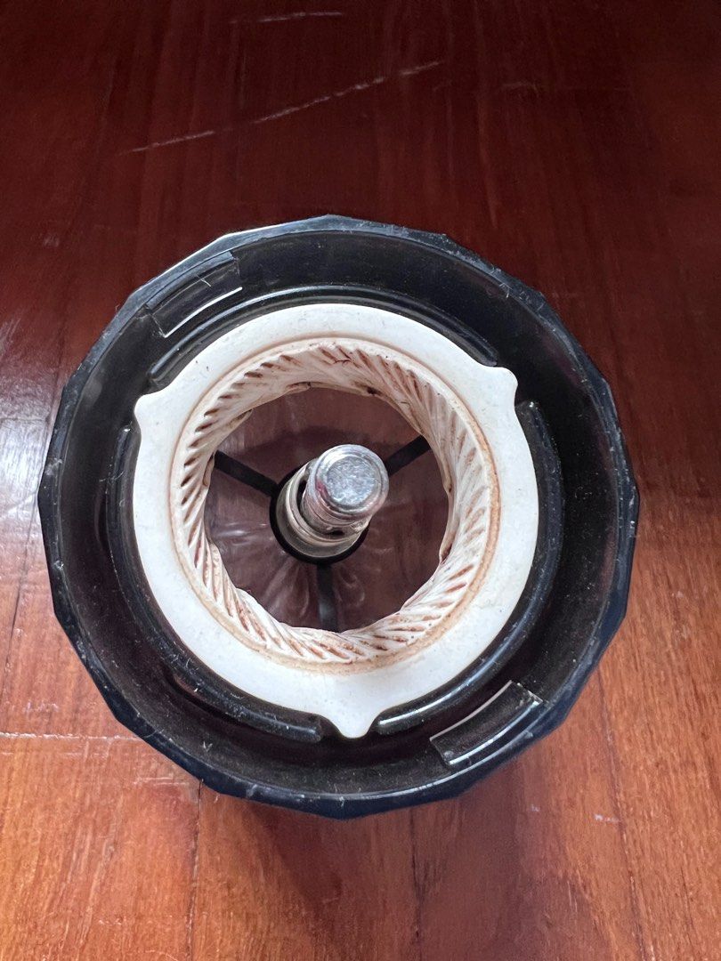 Hario coffee mill grinder OCTO, TV & Home Appliances, Kitchen