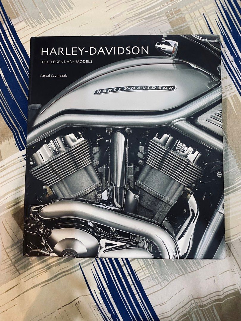 Harley Davidson Legendary Model History Books RARE ITEM LANGKA, Toys & Collectibles, Lainnya di