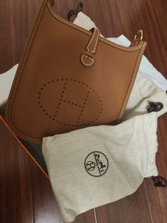 （分類：）位於 。 由 katiemak 提交（商品編號 1236042938，圖片 1）。簡介： 。