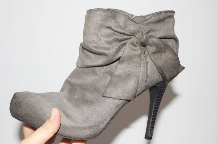 HIGH HEELS BOOTS ( PAYLESS ), Fesyen Wanita, Sepatu di Carousell