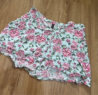 H&M floral skirt