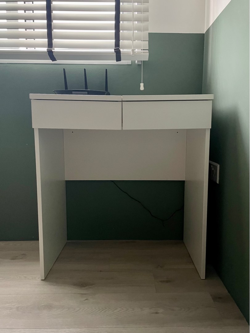 Brimnes dressing online table ikea