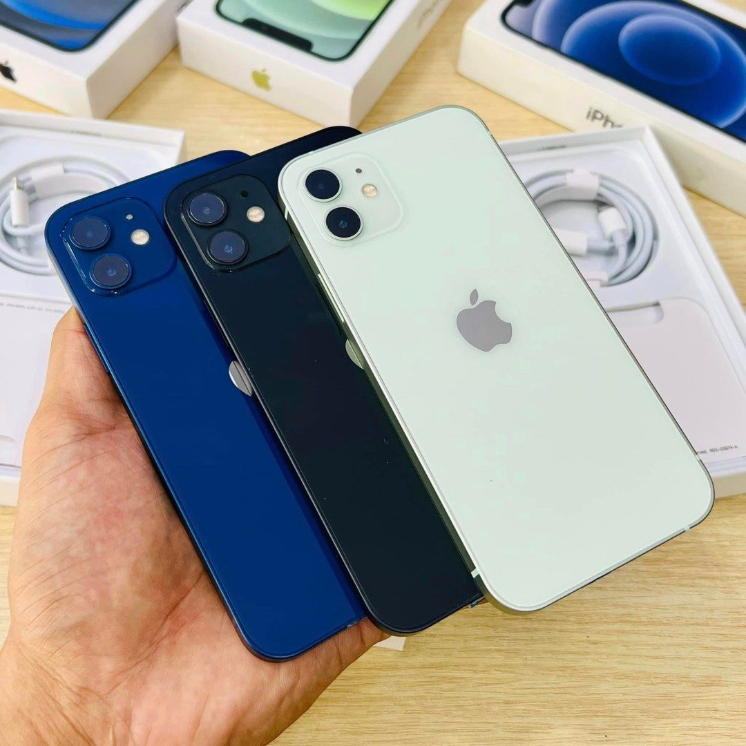 iPhone 12 128gb (Category: iPhone 12 Series) located in Manila. Submitted by TekiCashGadgetsph (Listing ID 1235883888, Image 2). Description: (FU) Openline any sim work Box with c type cord - Orig IPhone not fake 2ndhand (slightly used) Good as new not abused! Presentable •Original Lcd • no issue hidden issues • no apple id / iCloud id • Good batthealth • Good cam front/back • Good Performance • Good face id • Good use / plug & play ! • True-tone