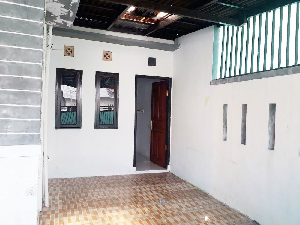 jual_rumah_2_lantai_dekat_rs_p_1686033433_f142b306_progressive