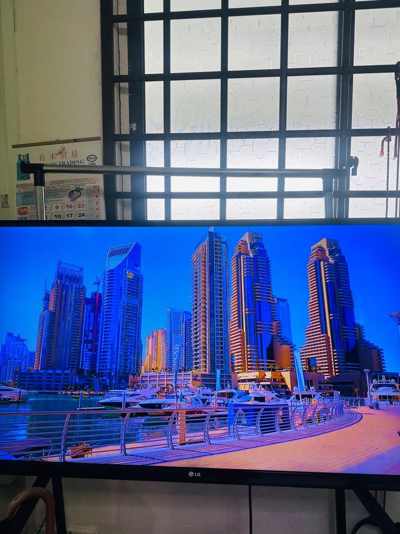 LG smart tv good condition, TV & Home Appliances, TV & Entertainment