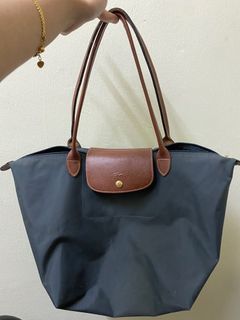 (Category: ) located in . Submitted by prelovedhighquality_byfh (Listing ID 1236044247, Image 1). Description: .