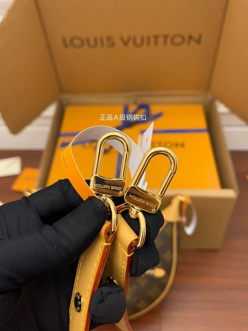 LOUIS VUITTON LV LOOP BAG, Luxury, Bags & Wallets on Carousell