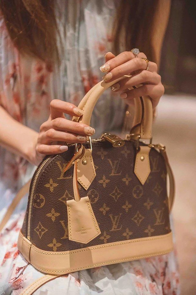 LV Alma BB Bag, Women's Fashion, Bags & Wallets, Cross-body Bags on  Carousell