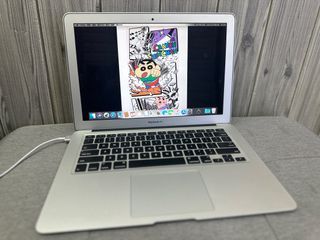 MacBook Air2013年4+256gb靚仔機身全原裝全功能正常鋪頭保養三個月