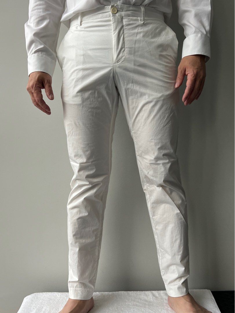 White on sale chino joggers