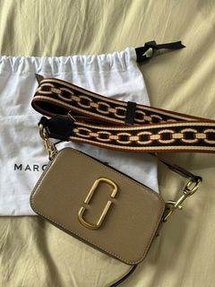 Tas kulit asli vintage zipper Riri Marc Jacobs prelove, Barang Mewah, Tas &  Dompet di Carousell