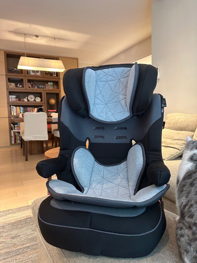 Mothercare advance xp top highback booster car seat