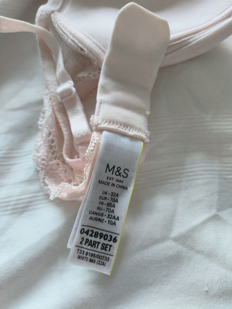 M&S Mark's Spencer Pink Lace Thin Strap Wireless Bra EUR 32A 70A, Women's  Fashion, New Undergarments & Loungewear on Carousell