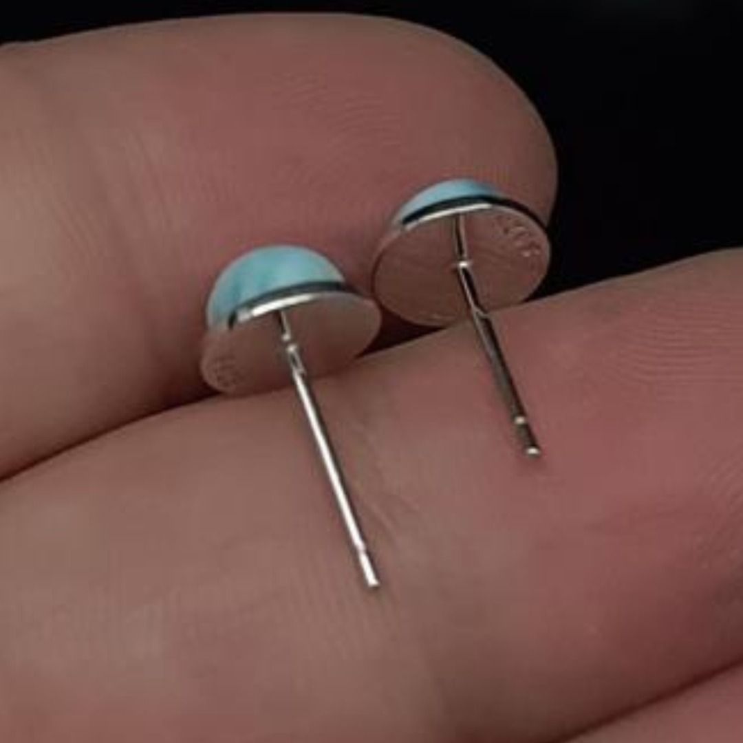 Dainty online minimalist earrings