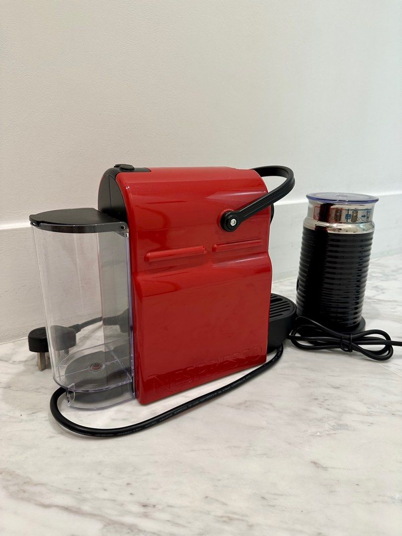 Nespresso Inissia coffee machine with Milk frother, TV & Home