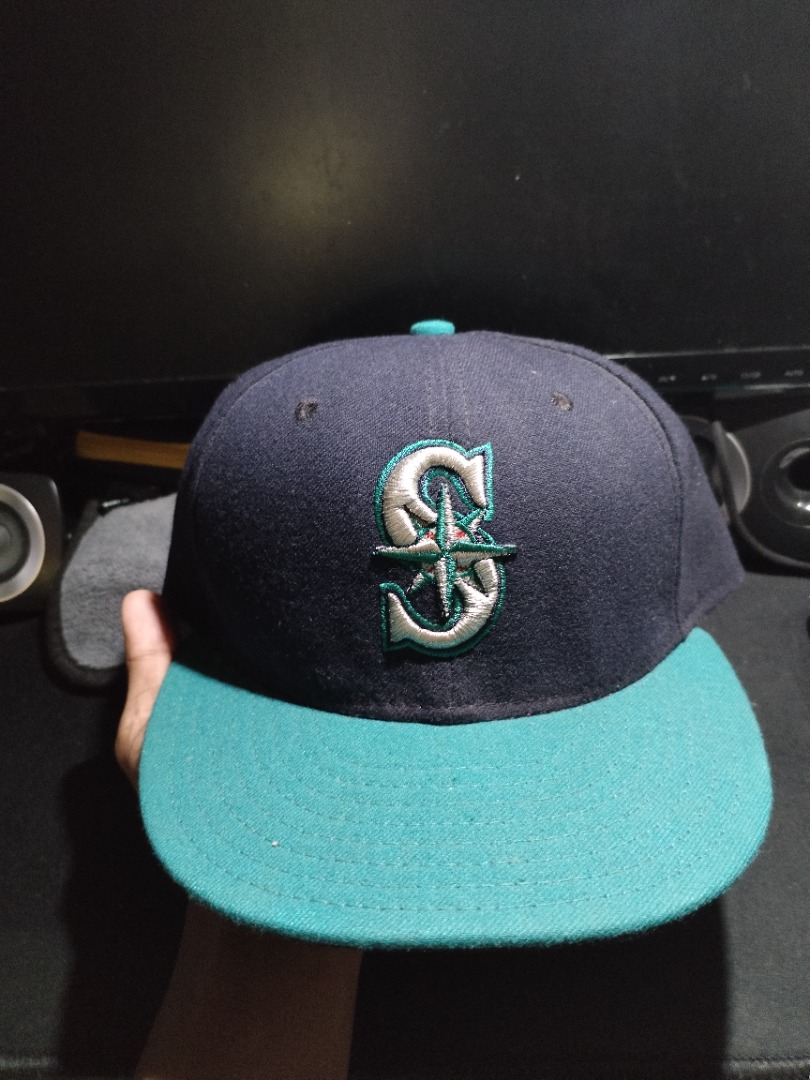 New Era Seattle Mariners OnField Hat, Men's Fashion, Watches